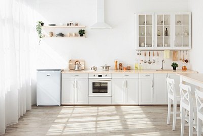 Lednice s mrazákem uvnitř - bílá - DOMO DO91128