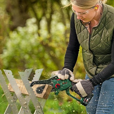 Řetězová pila EasyChain 18V-15-7 BOSCH