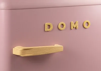 Retro mrazák - růžový s dekorací dřeva - DOMO DO91776R