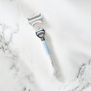 VENUS DÁMSKÝ HOLICÍ STROJEK 1KS GILLETTE