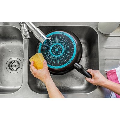 B5670253 SIM.CL. RED PÁNEV 20 CM TEFAL