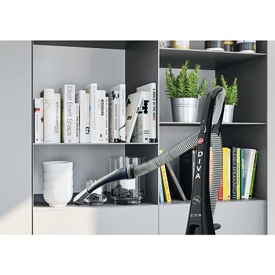 DV16 011 TYČOVÝ VYSAVAČ HOOVER