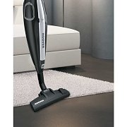 DV16 011 TYČOVÝ VYSAVAČ HOOVER