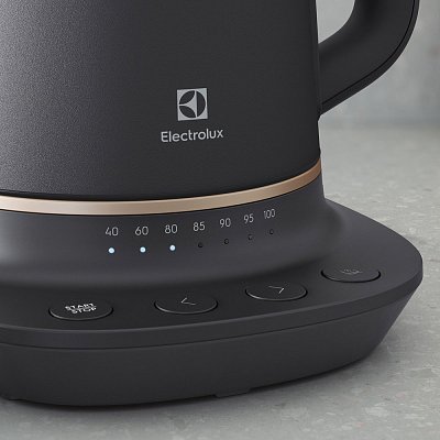 E7K1-6BP NEREZOVÁ KONVICE ELECTROLUX