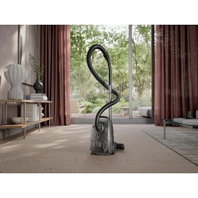 EB51C1OG SÁČKOVÝ VYSAVAČ ELECTROLUX