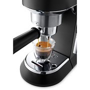 EC685.BK ESPRESSO PÁKOVÉ DE'LONGHI