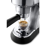 EC685.M ESPRESSO PÁKOVÉ DE'LONGHI