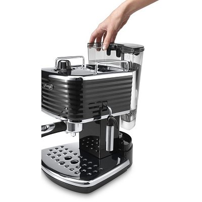 ECZ351.BK ESPRESSO DE'LONGHI