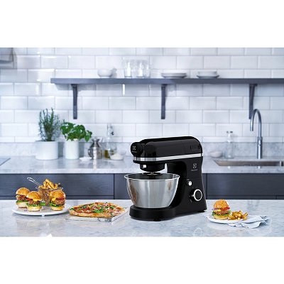 EKM3700 KUCHYŇSKÝ ROBOT ELECTROLUX
