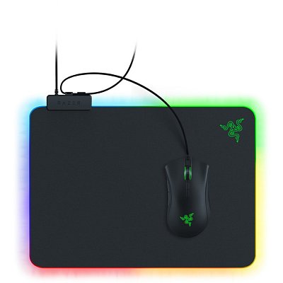 FIREFLY V2 Gaming Mouse Mat RAZER