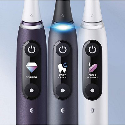 IO8 SERIES BLACK ONYX KARTÁČEK ORAL-B