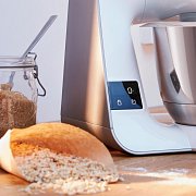 MUM5XW10 KUCHYŇSKÝ ROBOT BOSCH
