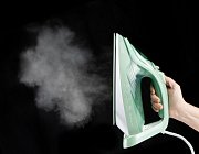 Napařovací žehlička SensiGlide - keramická - DOMO DO7059S