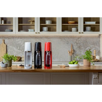 Spirit Red výrobník perlivé vody SODA