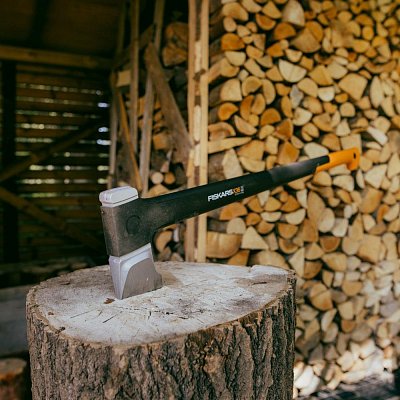 Štípací sekera (L) X36 FISKARS