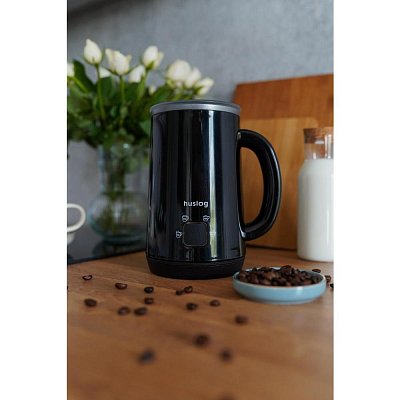 AK-8022 PĚNIČ MLÉKA ČERNÝ LESKLÝ HUSLOG