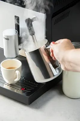 Automatický kávovar s tryskou na mléko - DOMO DO741K