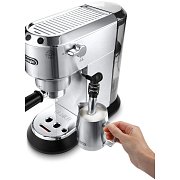 EC685.M ESPRESSO PÁKOVÉ DE'LONGHI