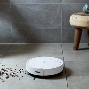 I3+ CHARLES ČERNÝ ROBOT. VYSAVAČ NICEBOY