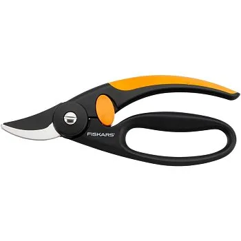 Nůžky zahradní dvoučepelové P44 FISKARS