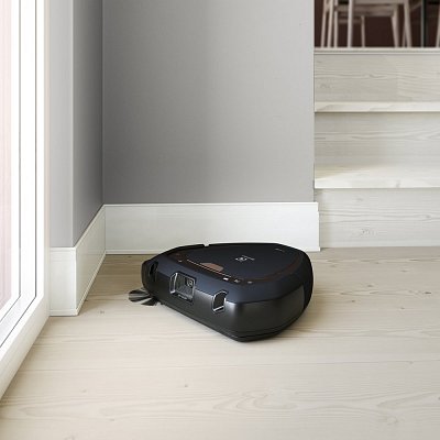 PI92-4STN ROBOTICKÝ VYSAVAČ ELECTROLUX