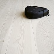 PI92-4STN ROBOTICKÝ VYSAVAČ ELECTROLUX