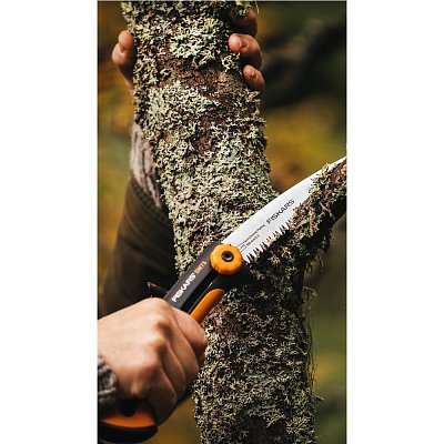 Pilka zahradní Xtract (S) SW73 FISKARS