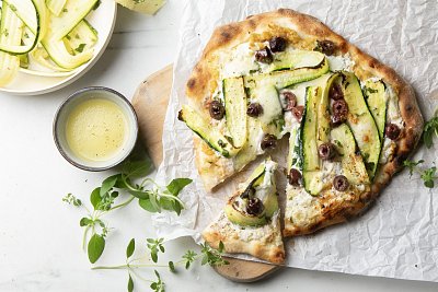Pizza pec na čerstvou pizzu - černá - DOMO DO9285PZ