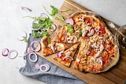 Pizza pec na čerstvou pizzu - černá - DOMO DO9285PZ