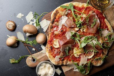 Pizza pec na čerstvou pizzu - černá - DOMO DO9285PZ