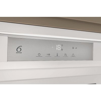 WHSD18F083C1P MRAZ. ŠUPLÍK. V. WHIRLPOOL